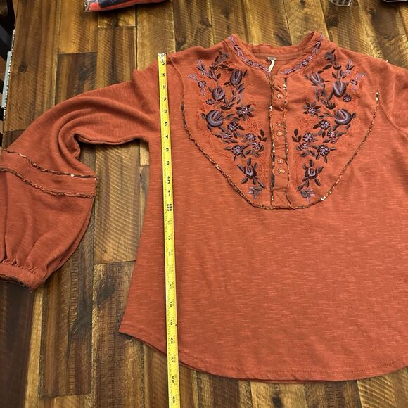 Free People Sundance Kid Western Henley Top Floral Embroidered Small Pearl Snap - Picture 11 of 14